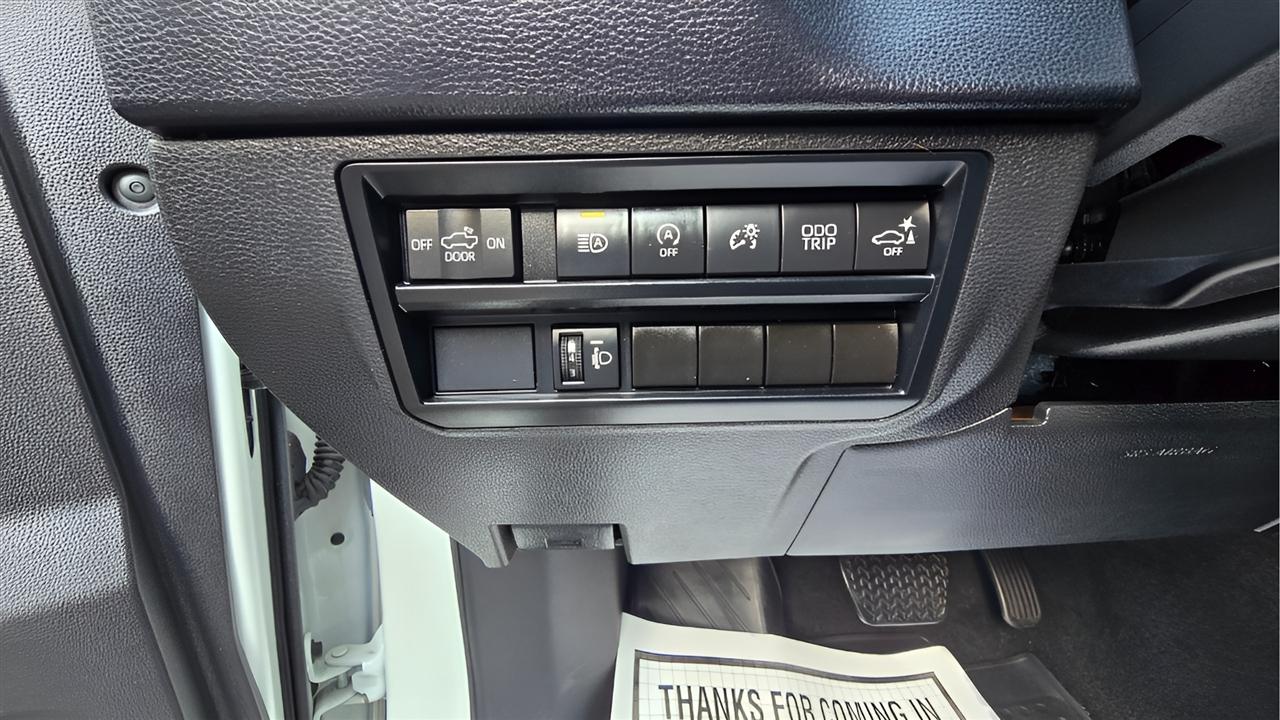 Toyota Tundra SR5 CrewMax 4WD 2023