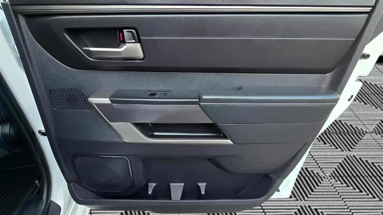 Toyota Tundra SR5 CrewMax 4WD 2023