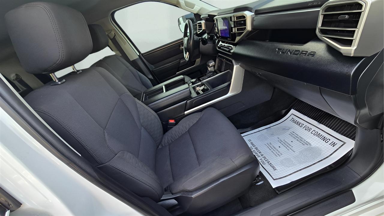 Toyota Tundra SR5 CrewMax 4WD 2023