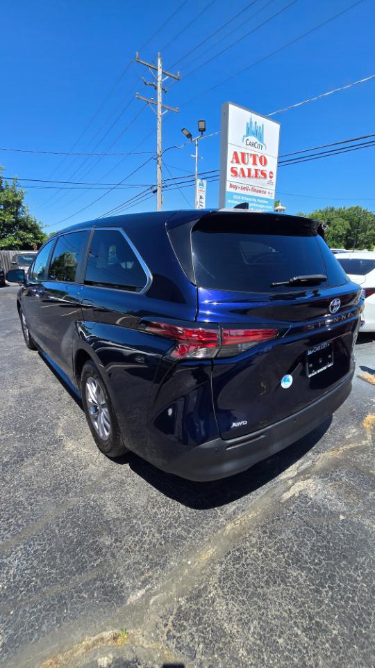 Toyota Sienna XLE 7-Passenger AWD 2022