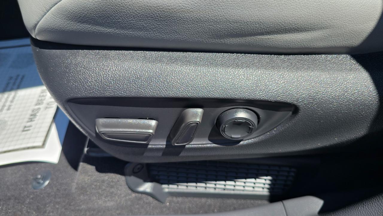 Toyota Sienna XLE 7-Passenger AWD 2022