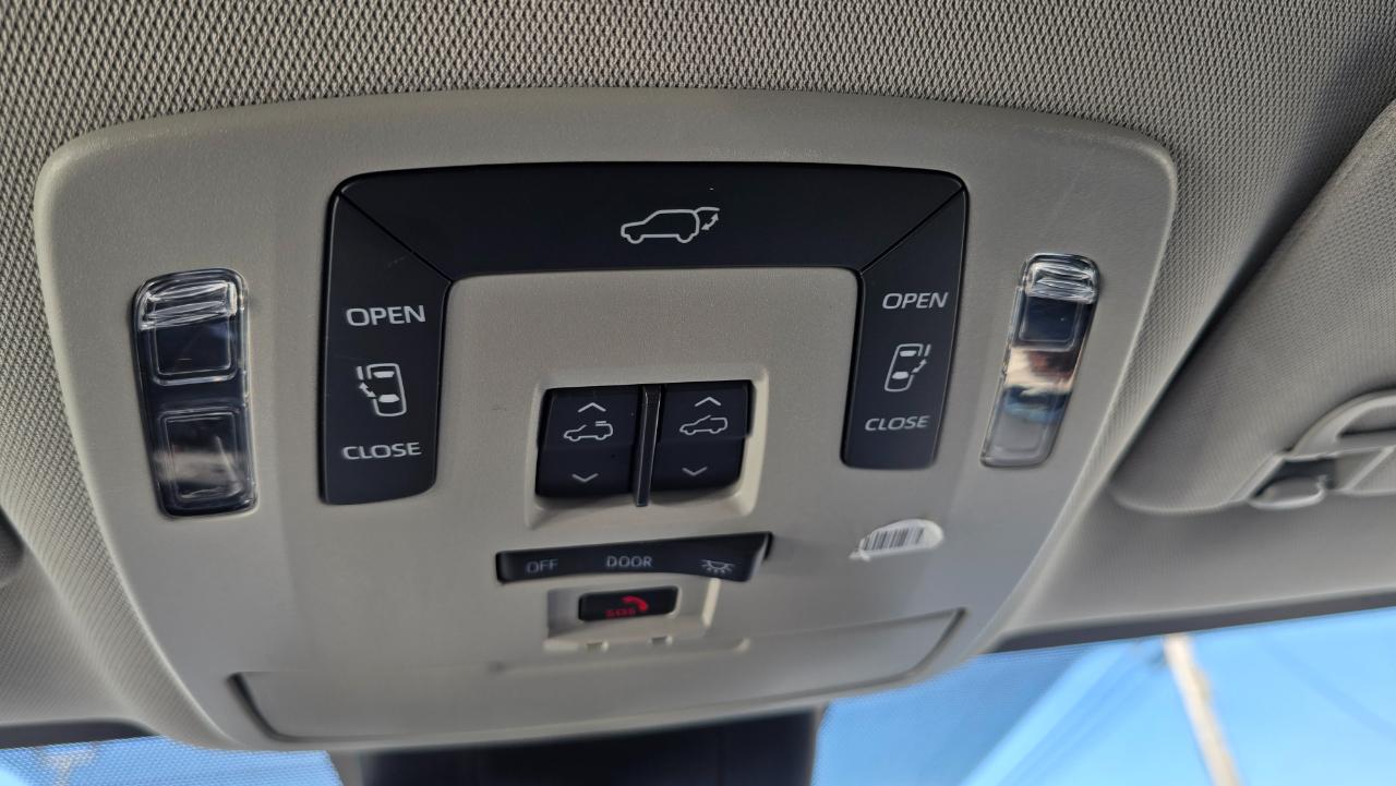 Toyota Sienna XLE 7-Passenger AWD 2022