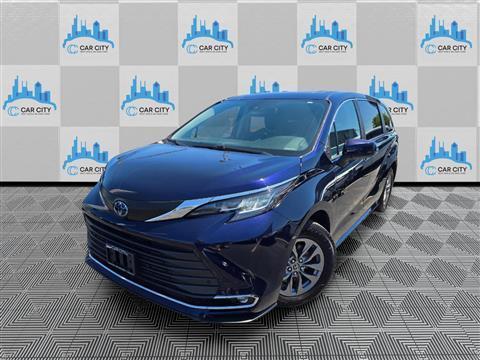 2022 Toyota Sienna XLE 7-Passenger AWD