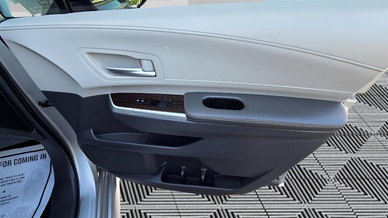 Toyota Sienna XLE 7-Passenger 2023