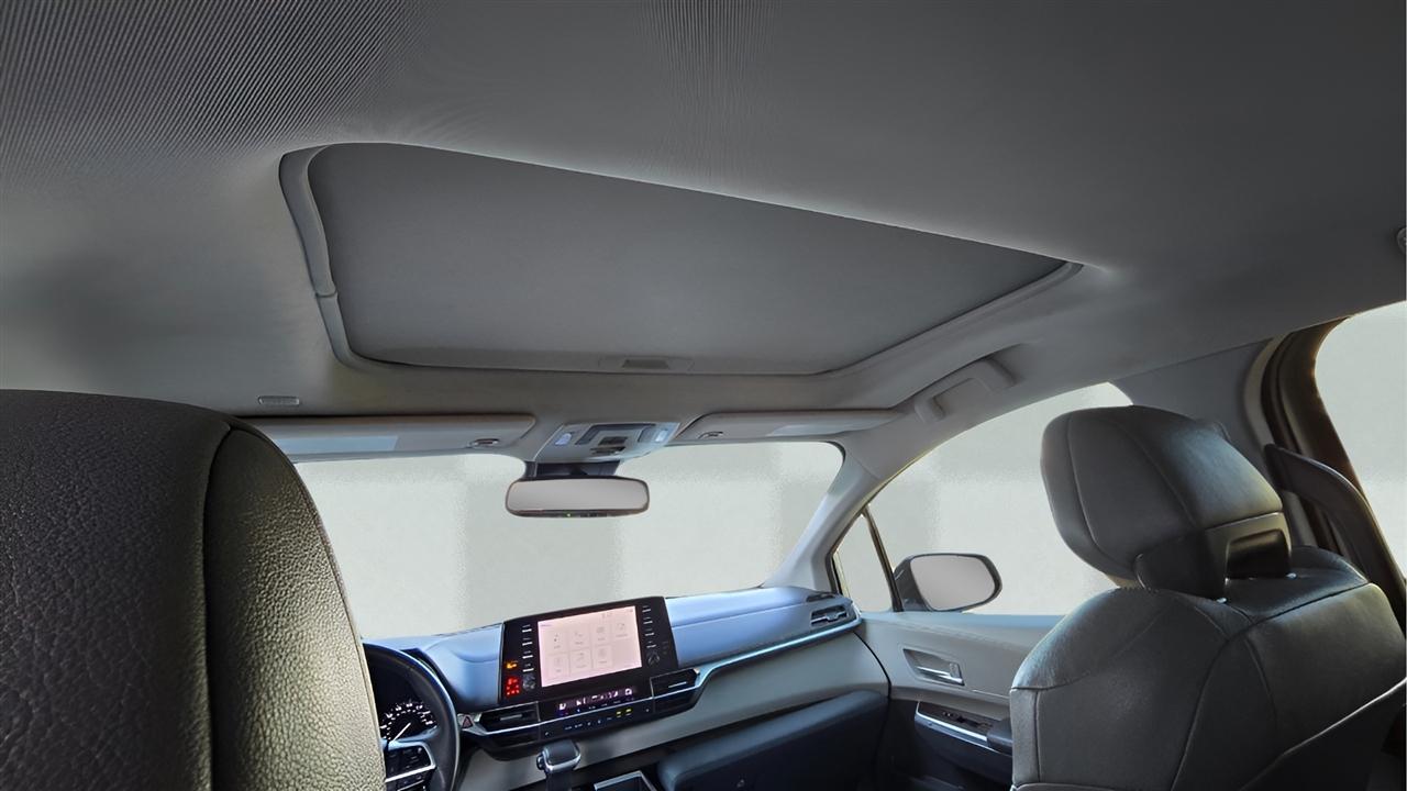 Toyota Sienna XLE 7-Passenger 2023