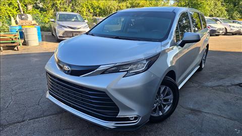 2023 Toyota Sienna XLE 7-Passenger