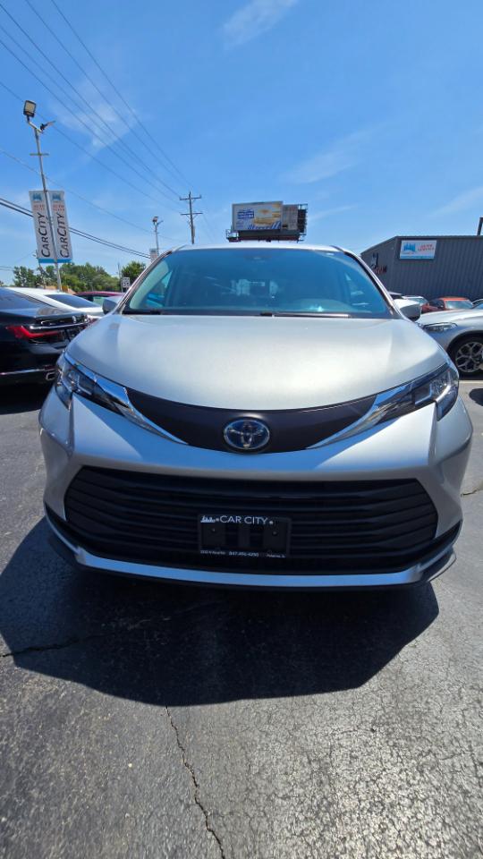 Toyota Sienna LE 8-Passenger AWD 2021