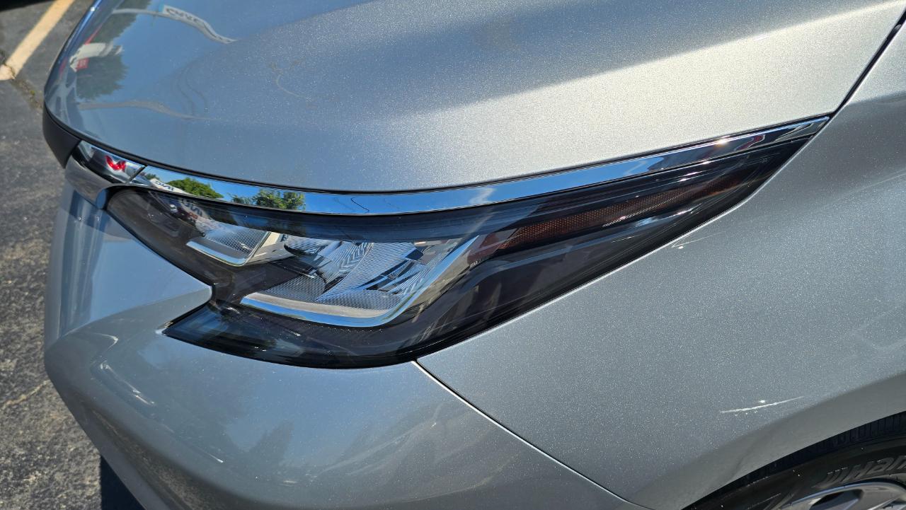 Toyota Sienna LE 8-Passenger AWD 2021