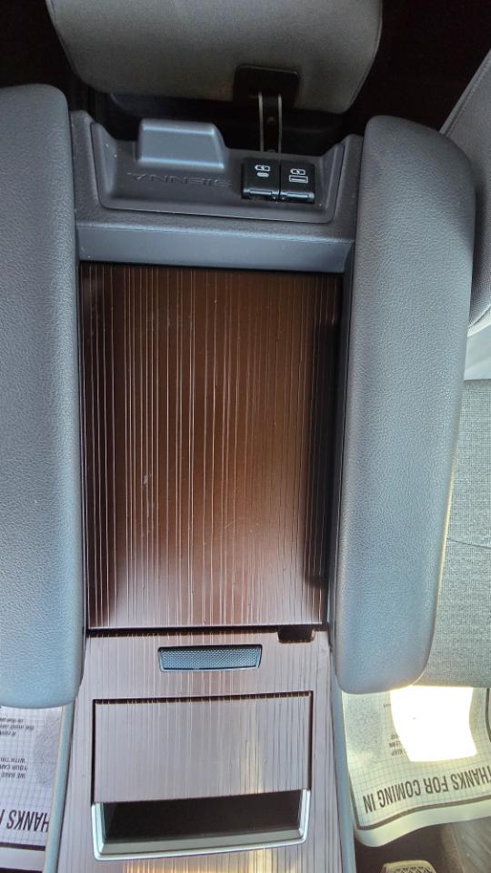 Toyota Sienna LE 8-Passenger AWD 2021