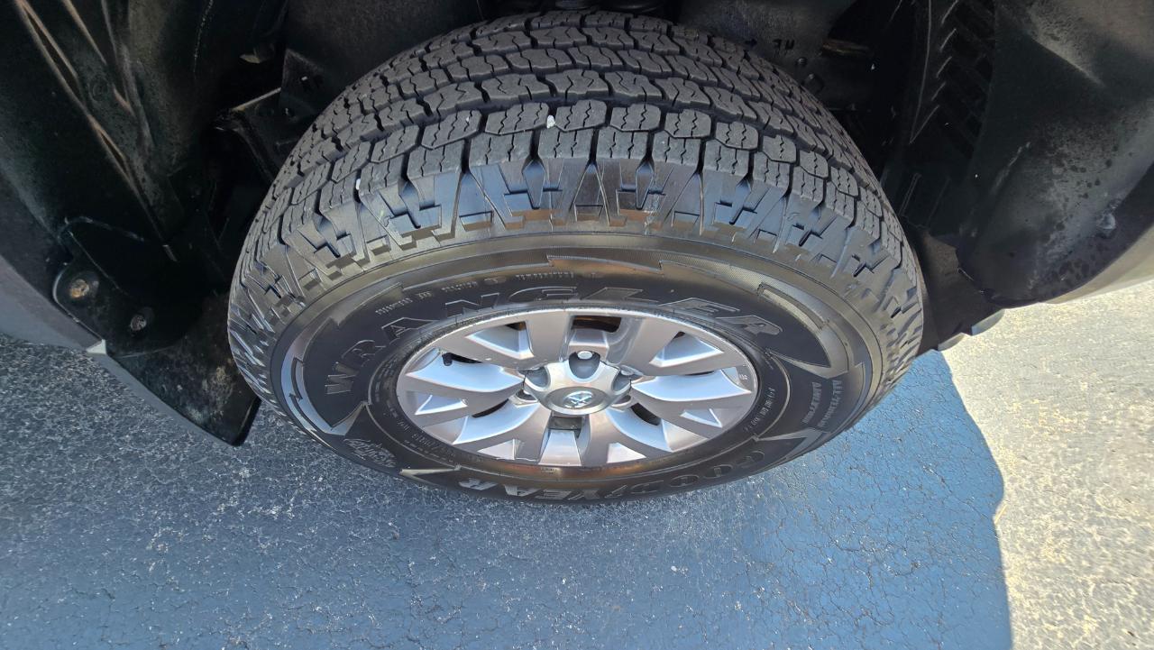 Toyota Tacoma SR5 Access Cab V6 6AT 4WD 2019