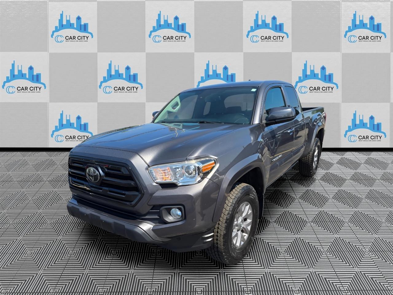 Toyota Tacoma SR5 Access Cab V6 6AT 4WD 2019