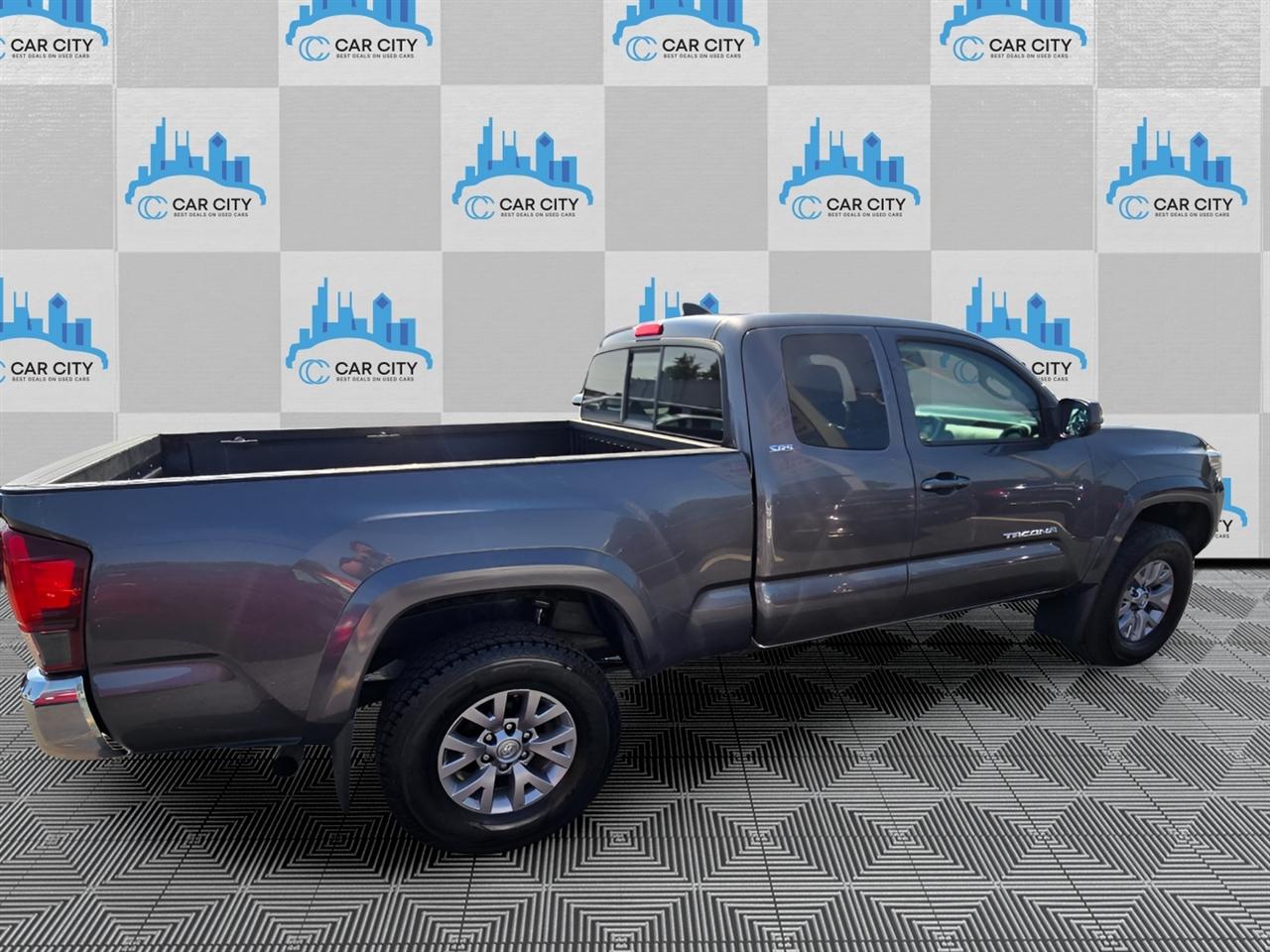 Toyota Tacoma SR5 Access Cab V6 6AT 4WD 2019