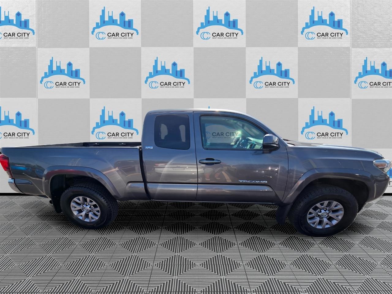 Toyota Tacoma SR5 Access Cab V6 6AT 4WD 2019