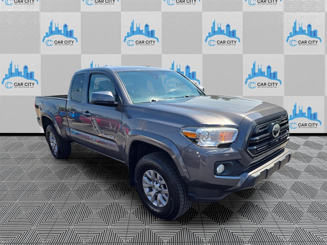 Toyota Tacoma SR5 Access Cab V6 6AT 4WD 2019
