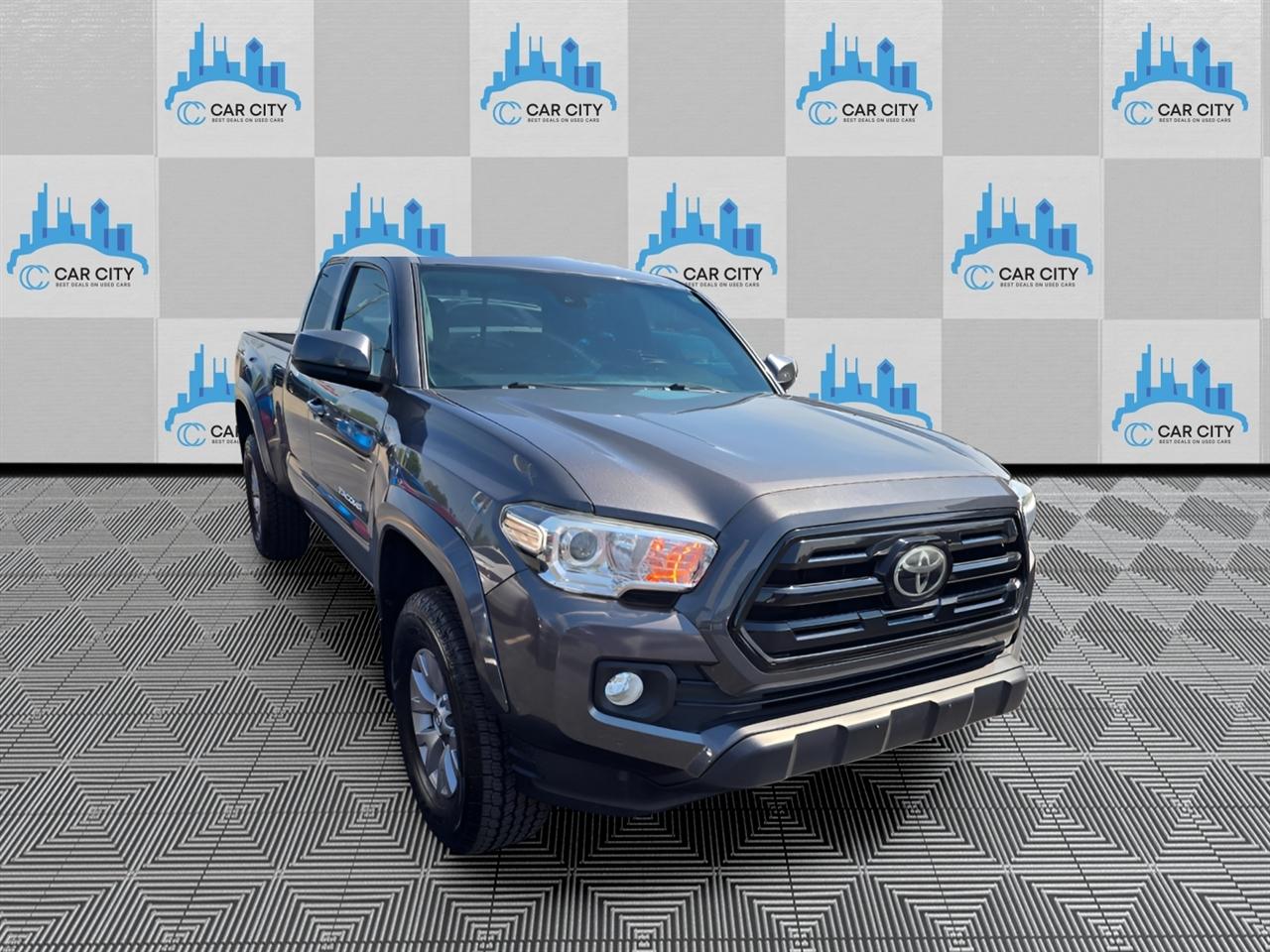 Toyota Tacoma SR5 Access Cab V6 6AT 4WD 2019