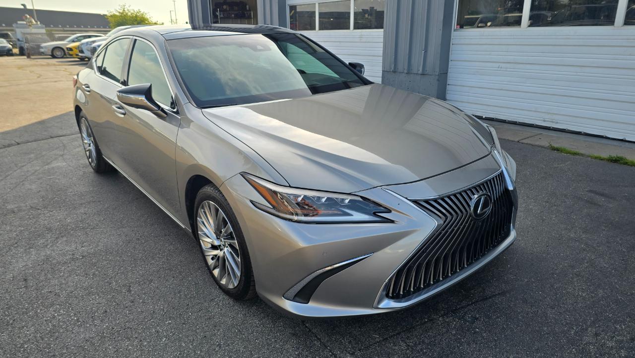 Lexus ES 350 Luxury 2019