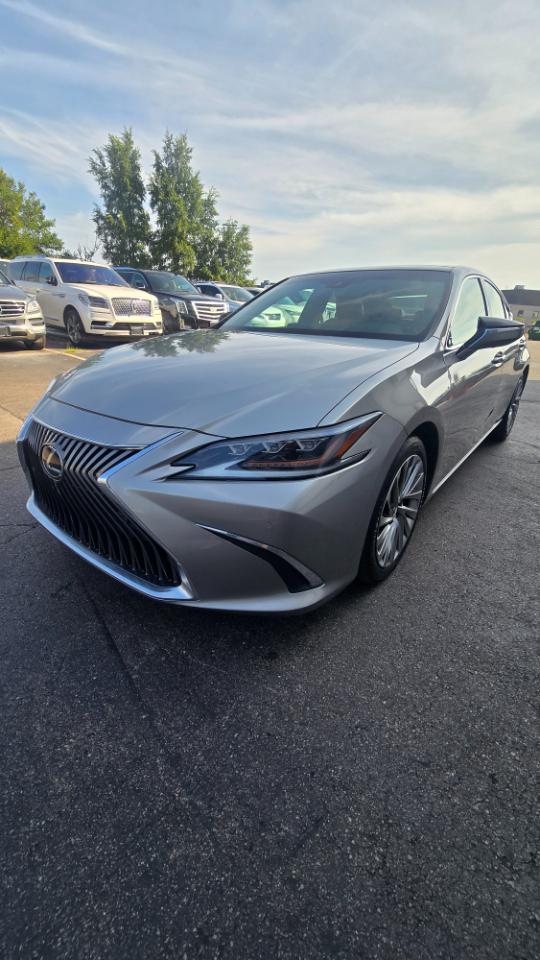 Lexus ES 350 Luxury 2019