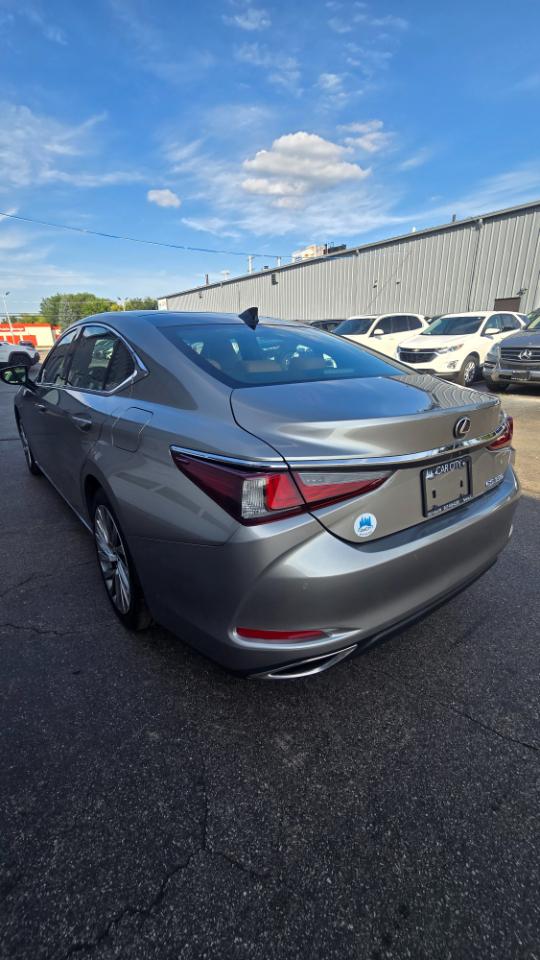 Lexus ES 350 Luxury 2019