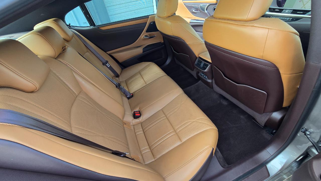 Lexus ES 350 Luxury 2019