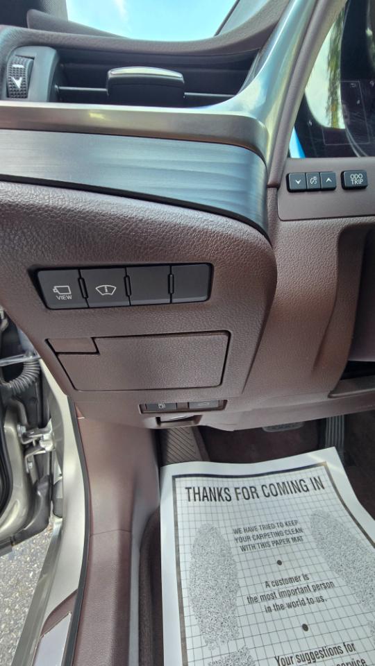 Lexus ES 350 Luxury 2019
