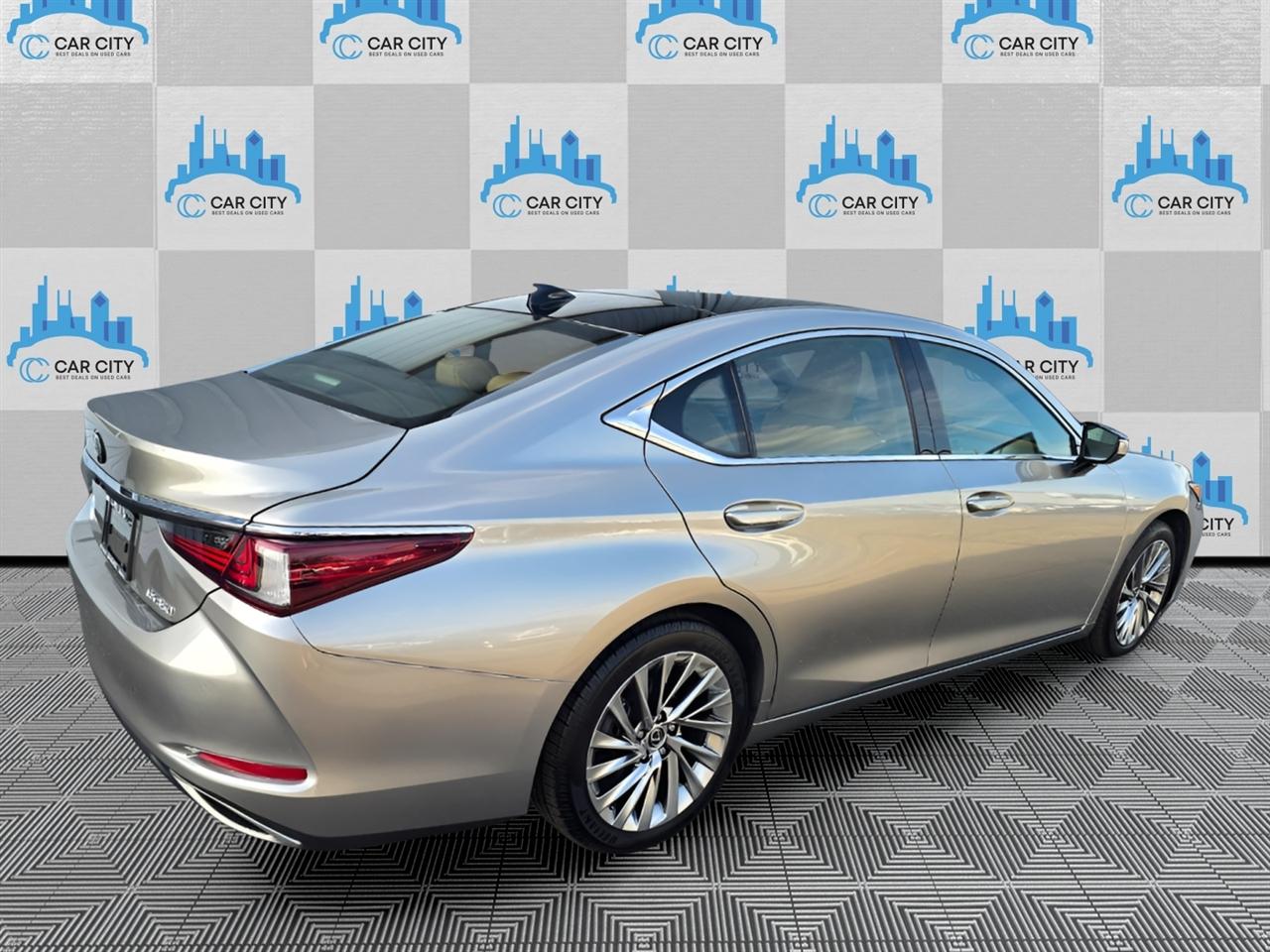 Lexus ES 350 Luxury 2019