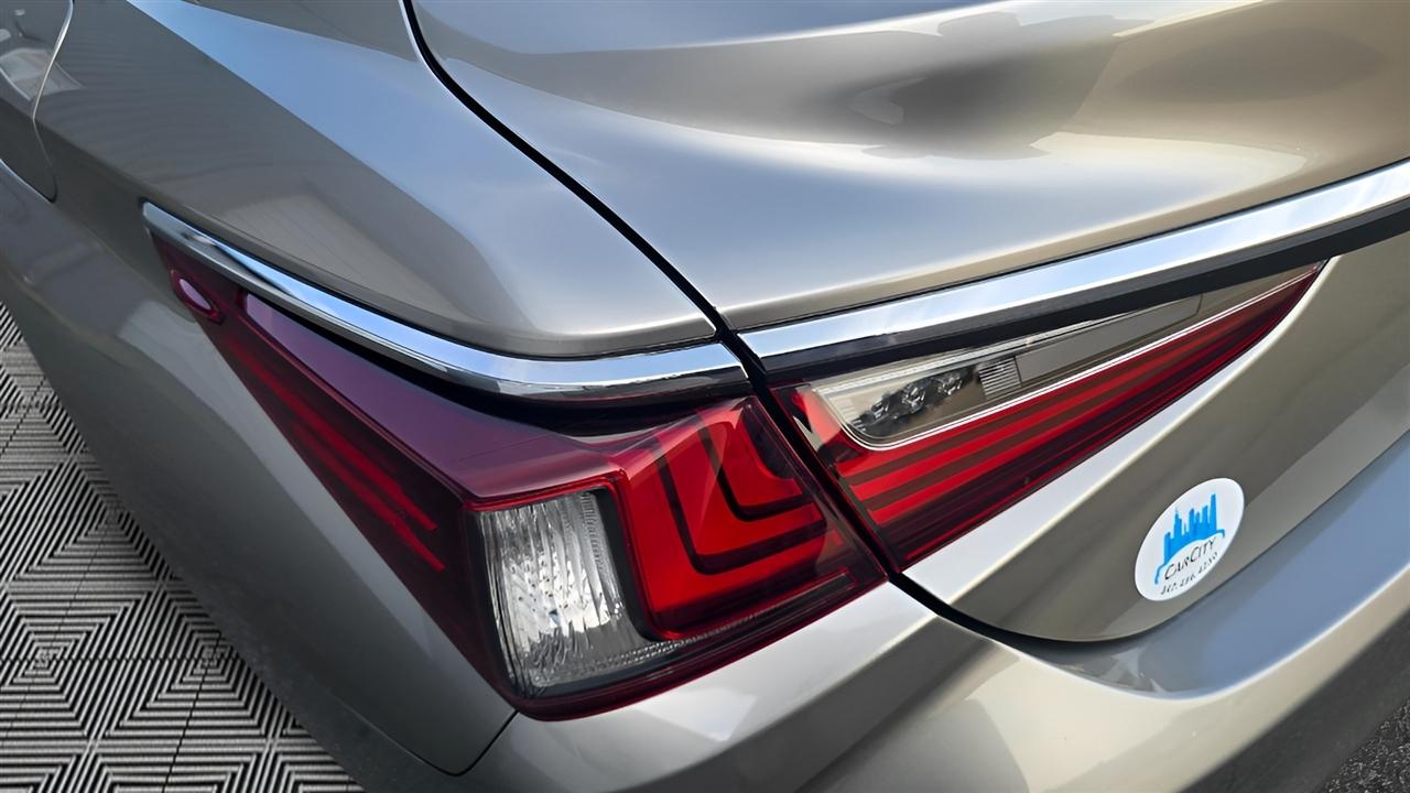 Lexus ES 350 Luxury 2019