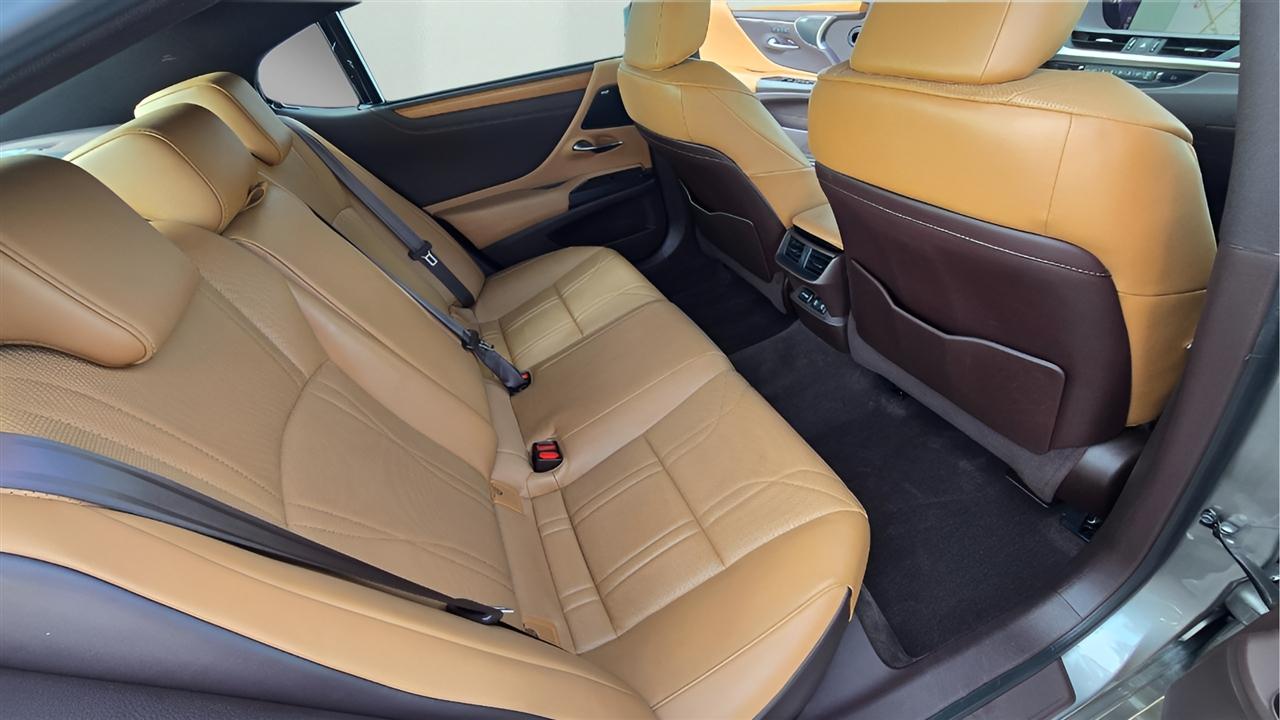 Lexus ES 350 Luxury 2019
