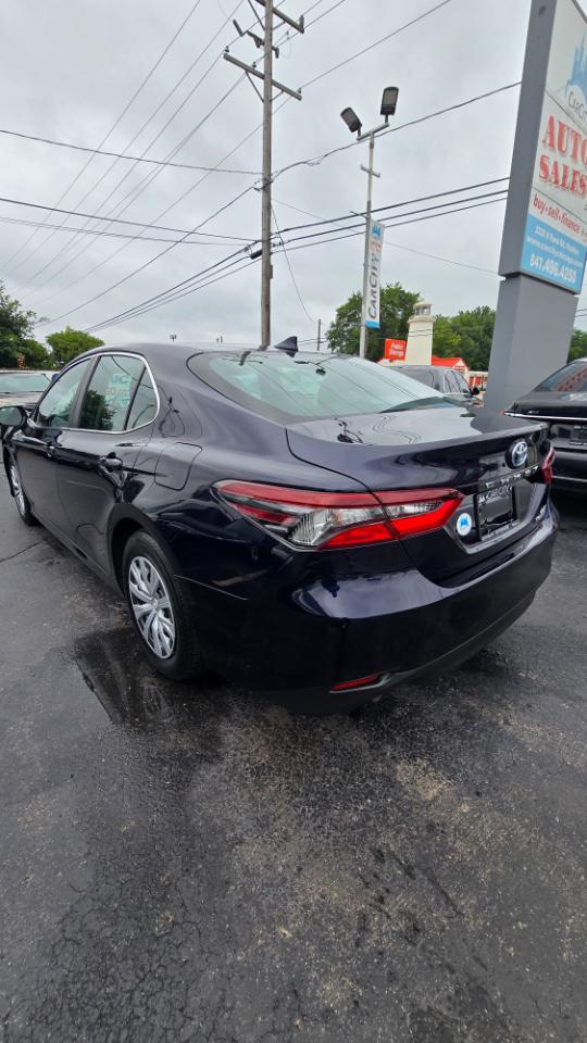 Toyota Camry Hybrid LE 2021