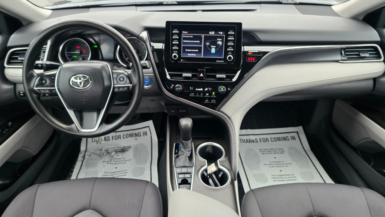 Toyota Camry Hybrid LE 2021