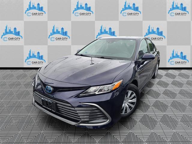 Blue 2021 Toyota Camry Hybrid Sedan Front-Wheel Drive Automatic