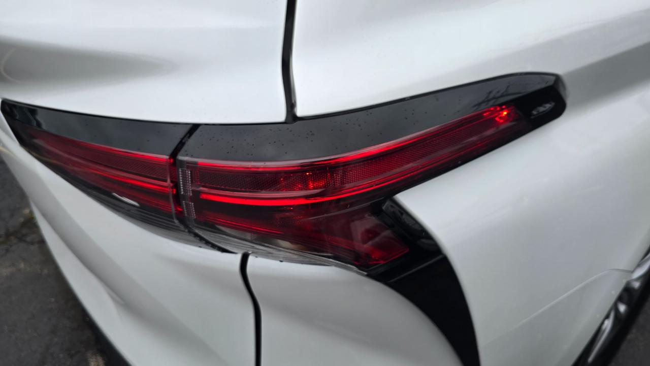 Toyota Sienna XLE 7-Passenger 2022