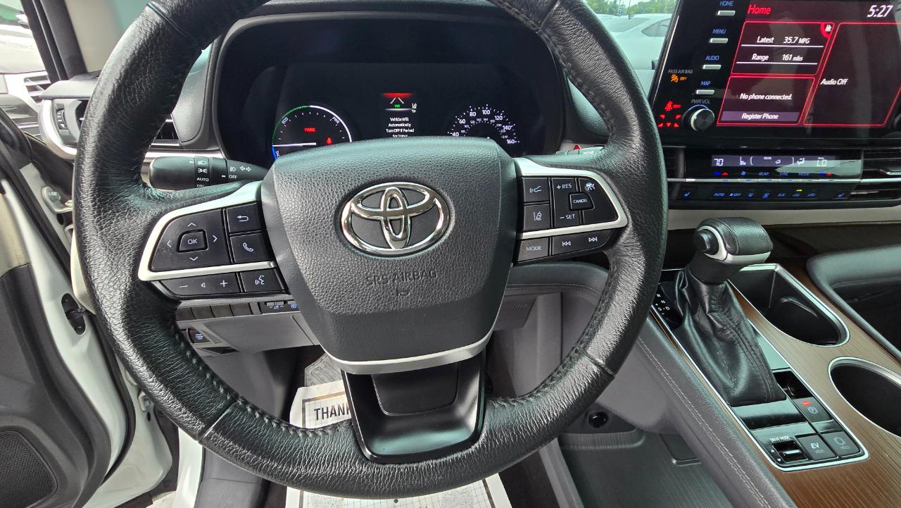Toyota Sienna XLE 7-Passenger 2022
