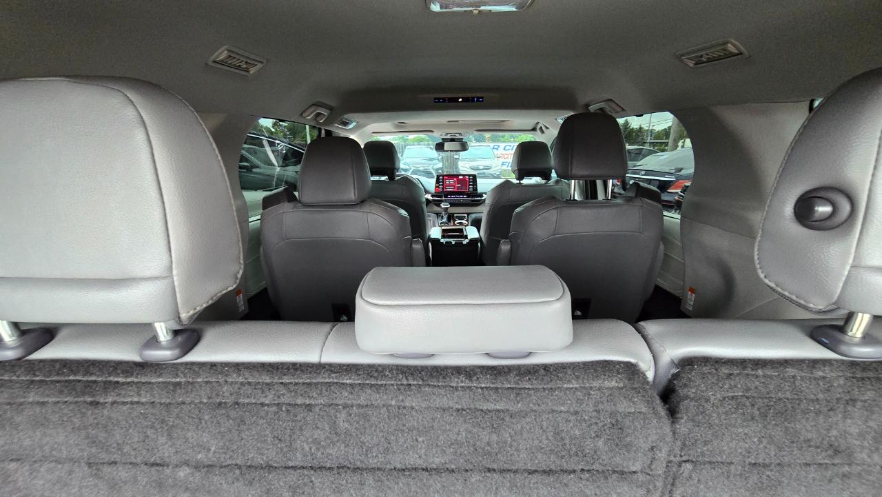 Toyota Sienna XLE 7-Passenger 2022