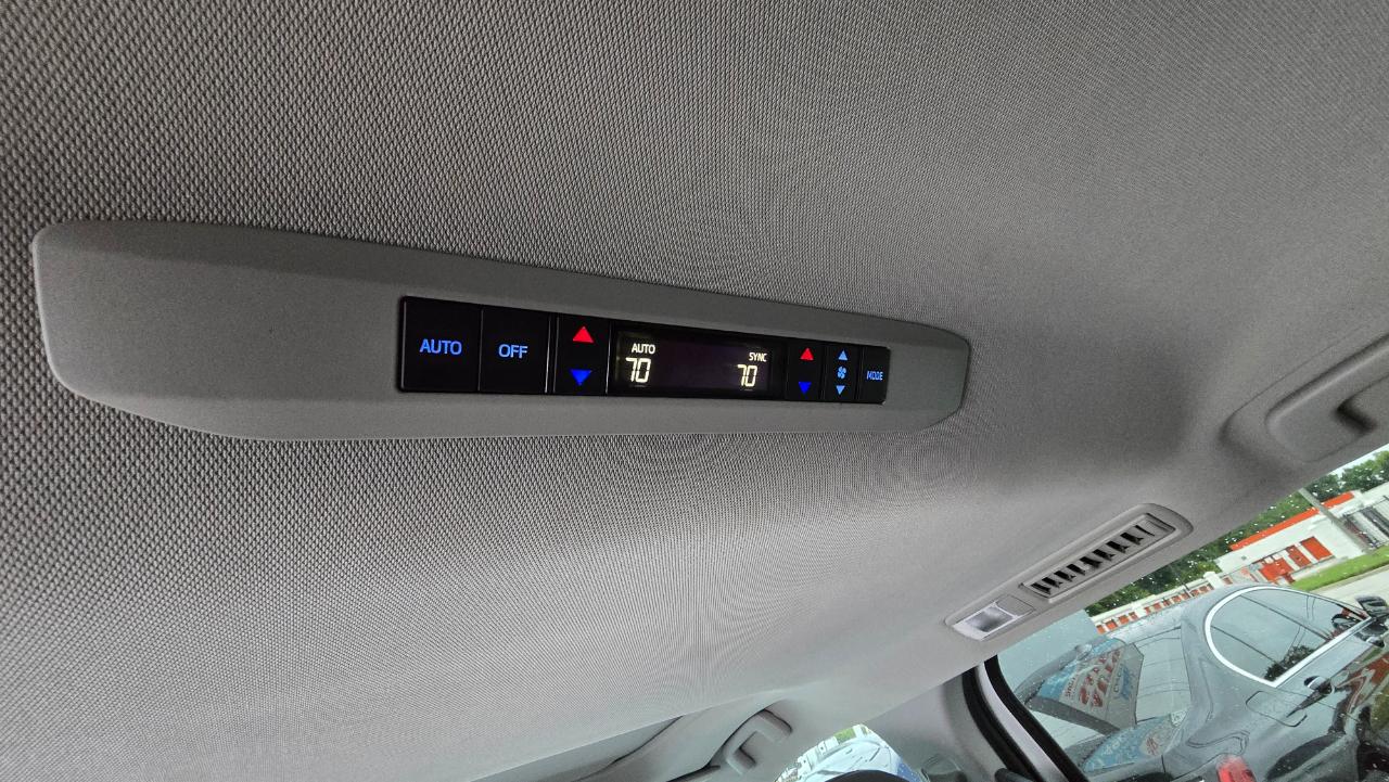 Toyota Sienna XLE 7-Passenger 2022