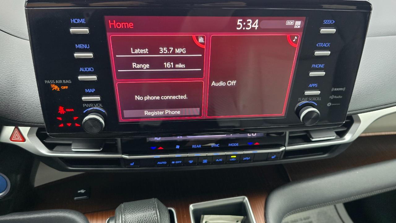 Toyota Sienna XLE 7-Passenger 2022