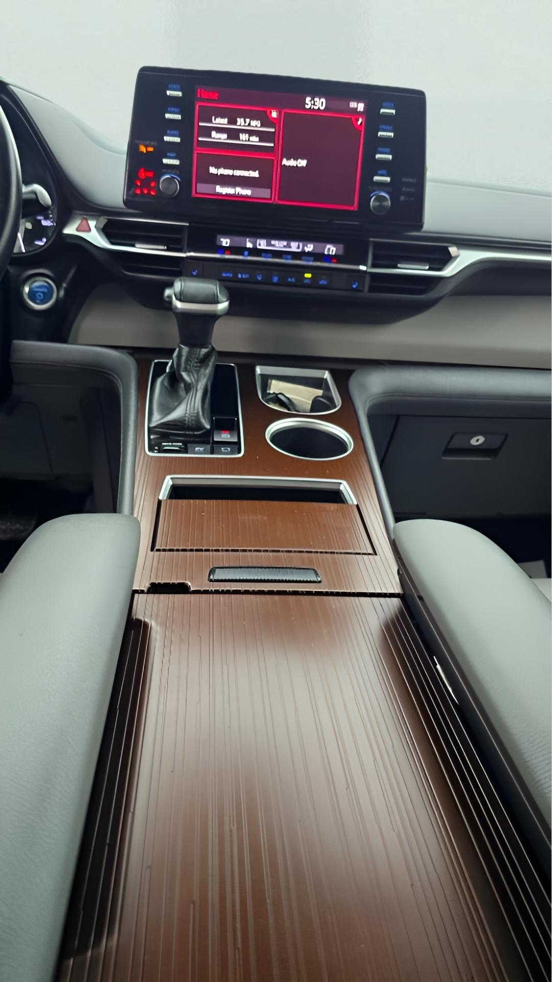Toyota Sienna XLE 7-Passenger 2022