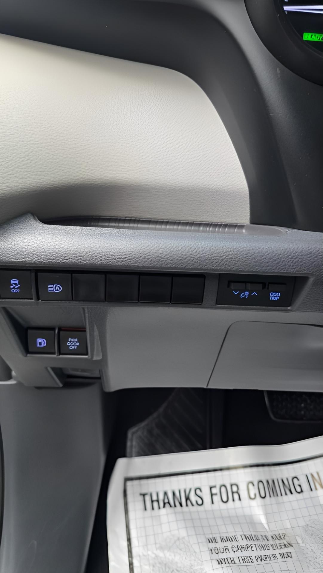 Toyota Sienna XLE 7-Passenger 2022
