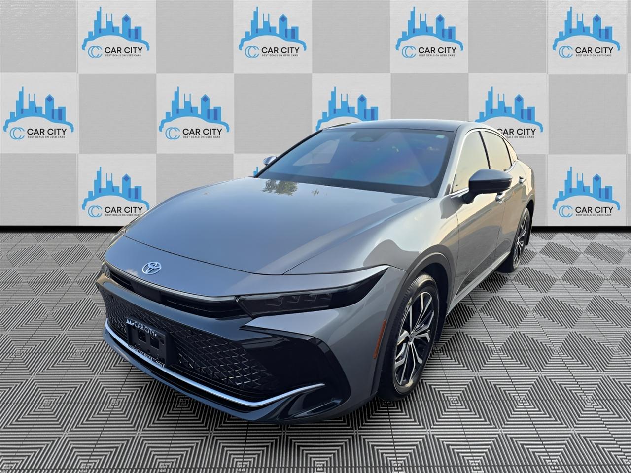 Toyota Crown Limited AWD (Natl) 2024