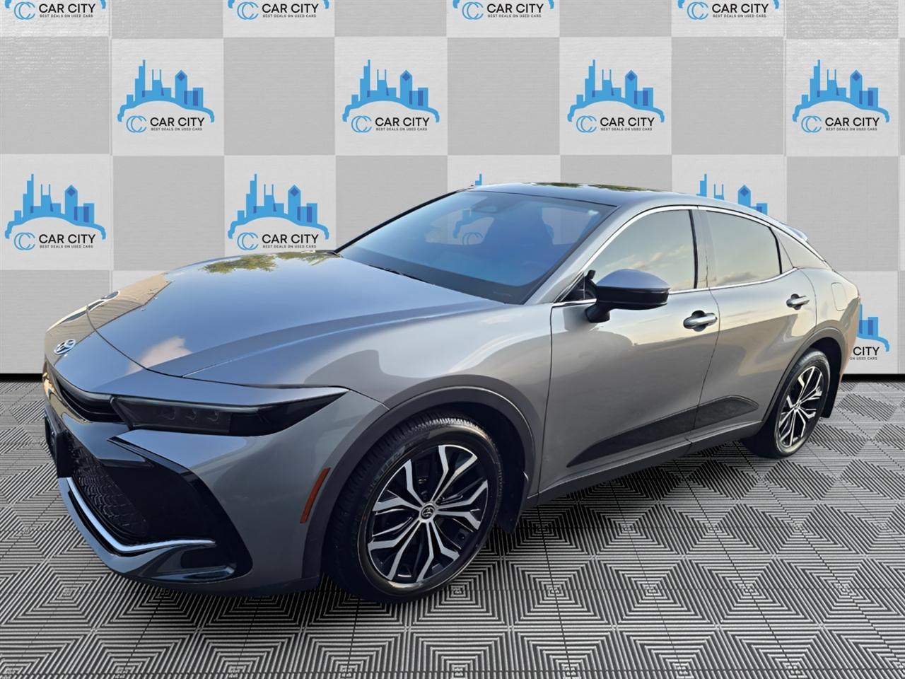 Toyota Crown Limited AWD (Natl) 2024