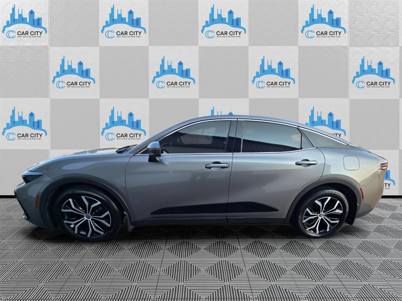 Toyota Crown Limited AWD (Natl) 2024