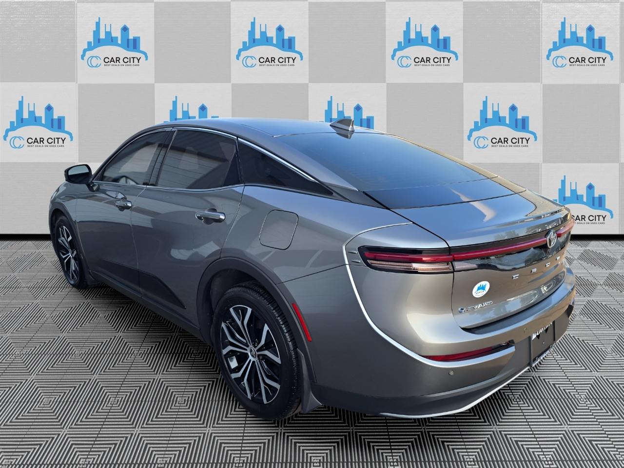 Toyota Crown Limited AWD (Natl) 2024