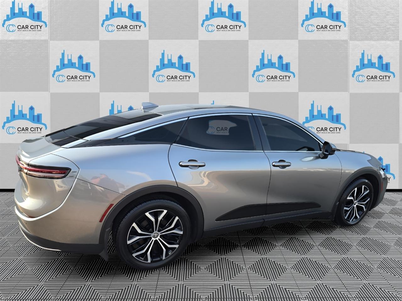 Toyota Crown Limited AWD (Natl) 2024