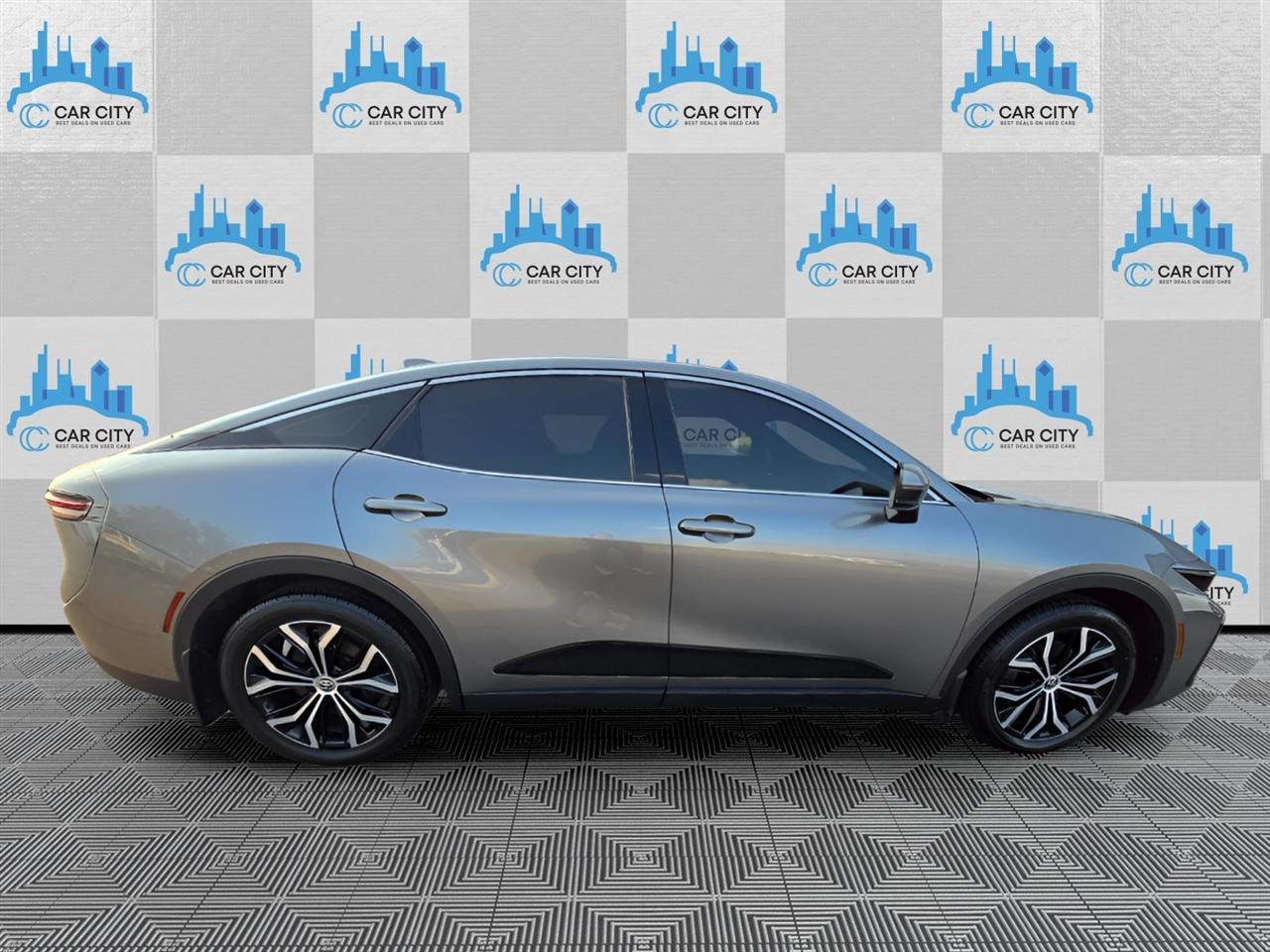 Toyota Crown Limited AWD (Natl) 2024