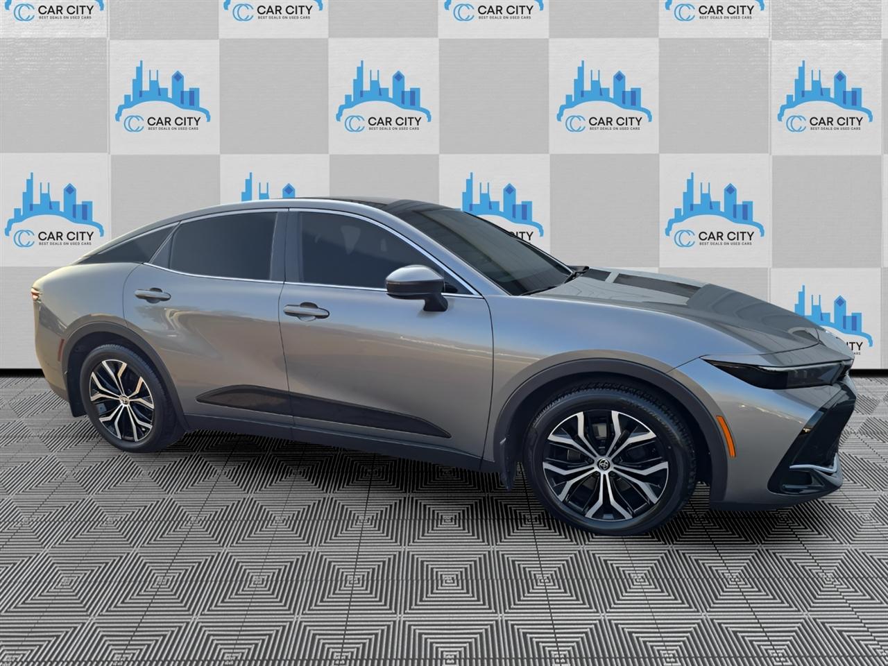 Toyota Crown Limited AWD (Natl) 2024