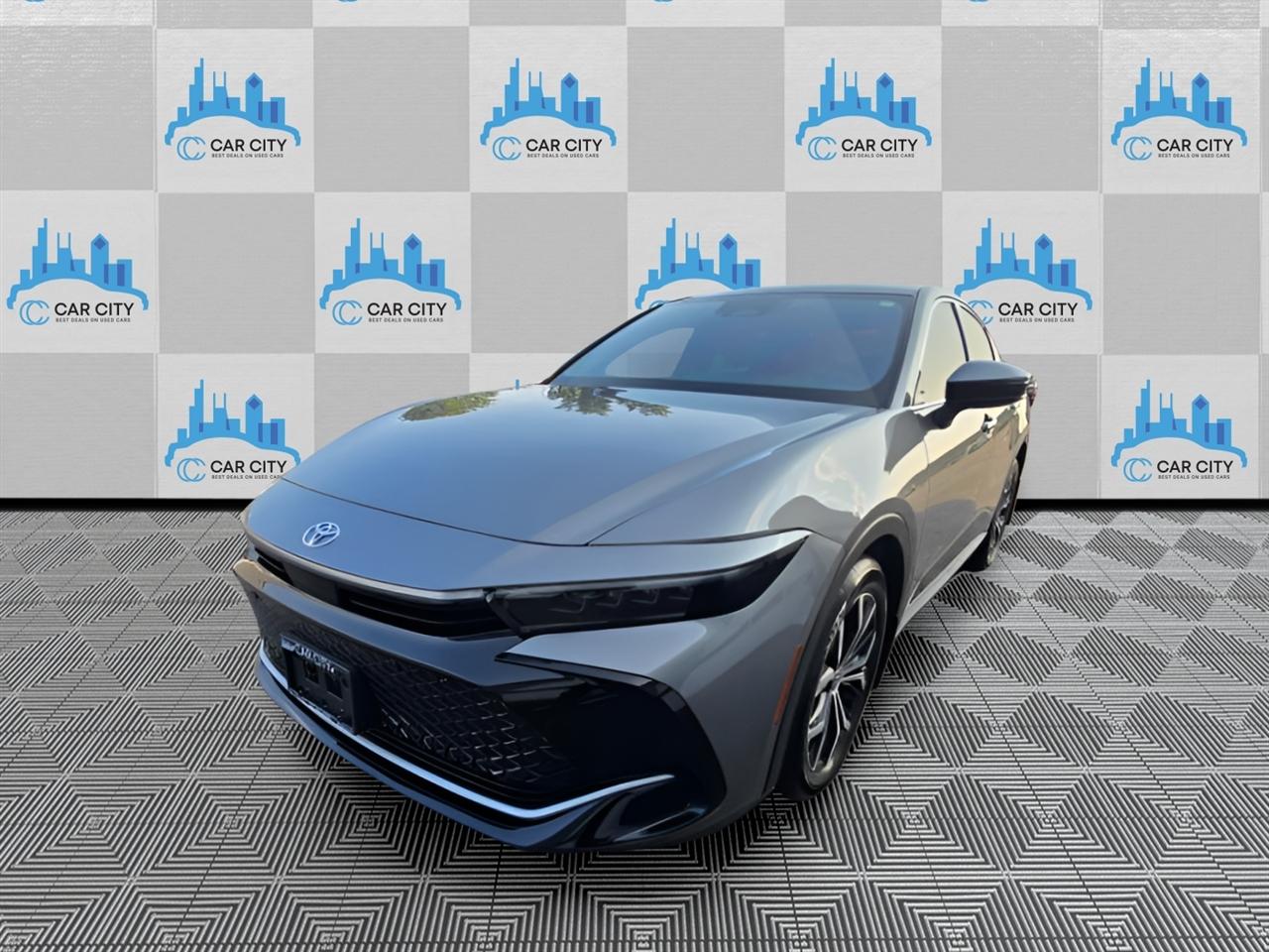 Toyota Crown Limited AWD (Natl) 2024