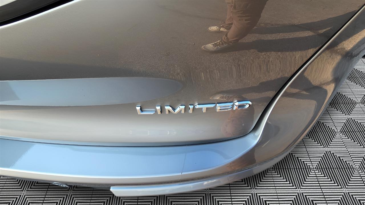 Toyota Crown Limited AWD (Natl) 2024