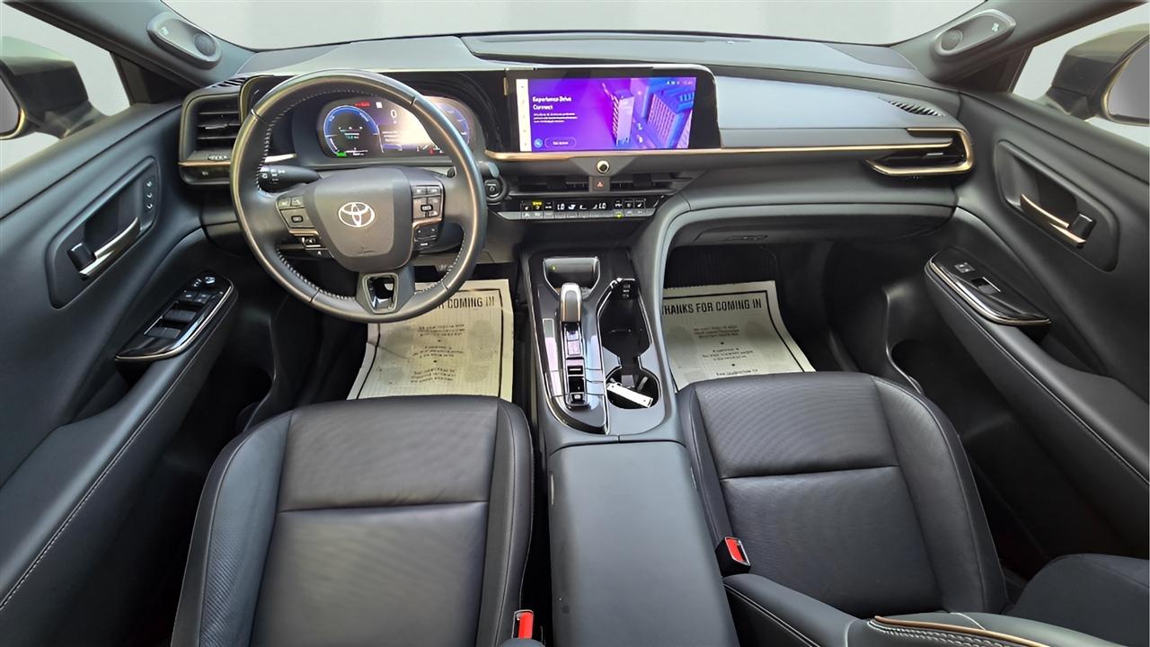 Toyota Crown Limited AWD (Natl) 2024