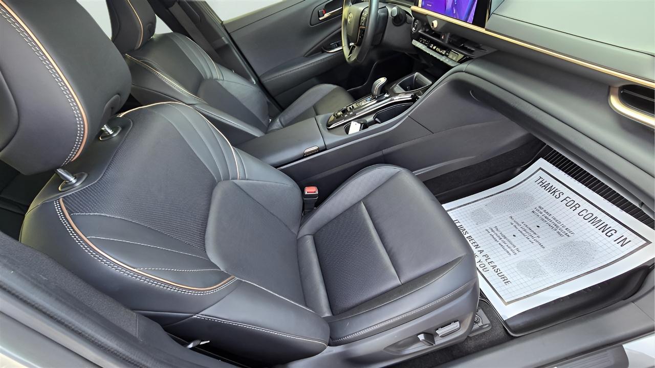 Toyota Crown Limited AWD (Natl) 2024