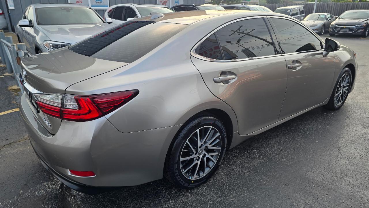 Lexus ES 350 Sedan 2017