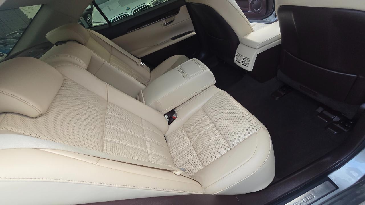 Lexus ES 350 Sedan 2017